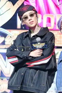 芒果tv明星大侦探3何炅紫发动漫感十足表示节目再玩20年也奉陪到底