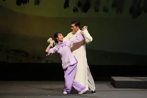 单仰萍方亚芬赵志刚章瑞虹王志萍钱惠丽齐登台,庆祝上海越剧院成立70周年