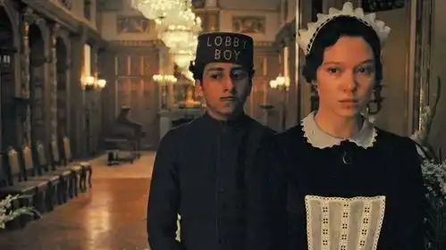 四部影片入围戛纳,她是天才还是劳模
