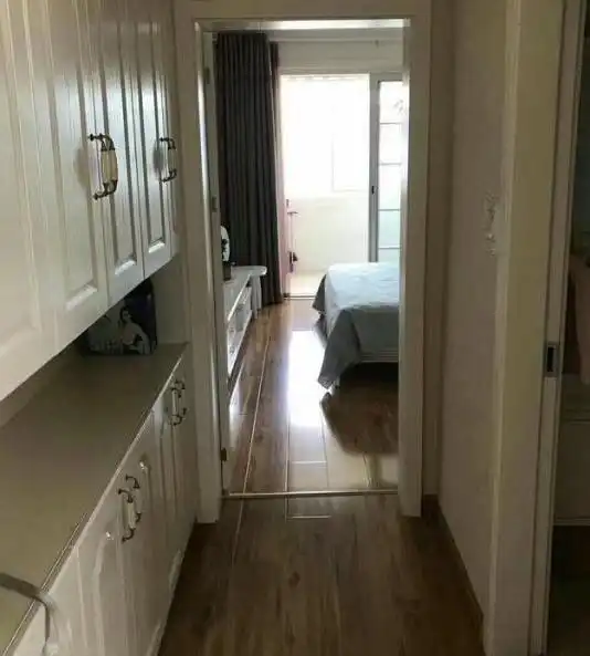 耗尽积蓄买56平蜗居,被亲戚各种瞧不上,我却感觉很幸福
