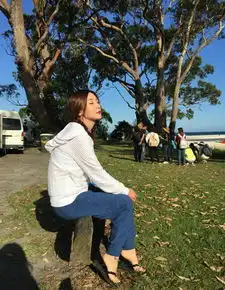 组图柳岩游澳洲包裹严实怀念温暖阳光的日子