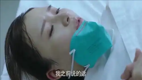 急诊科医生在病毒隔离区小护士突然要生了两位主任紧急接生
