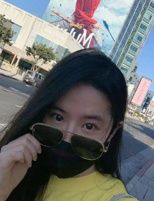 刘亦菲大方晒近照,美味十足完全像变了一个人,引发网友集体热议