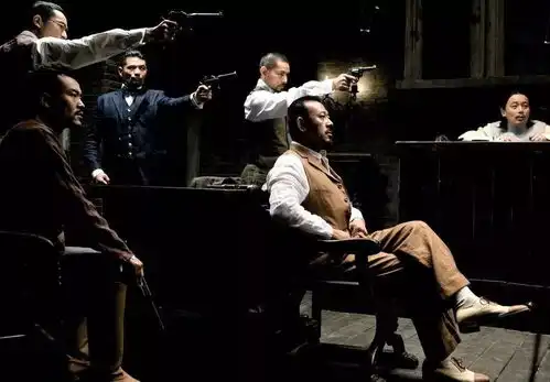 邪不压正彭于晏裸体跑酷也救不了姜文的中年危机
