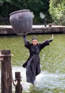 蒋一铭花千骨世尊变身射雕裘千仞