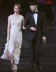 被粉丝原地催婚的现实cp,4年之后,凭新剧撕掉德善滤镜