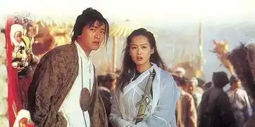 刘镇伟曝周星驰朱茵昔日恋情一起骑车来剧组