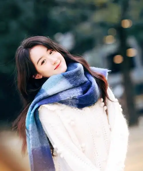 迪丽热巴要转型鞠婧祎旧照火了彭小苒东宫二搭袁冰妍近况淘金没啥水花