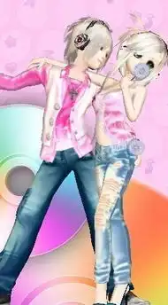 怎么办我喜欢上了和我一起玩旋舞的那个人了在游戏里我们是情侣可是在现实他会喜欢我么
