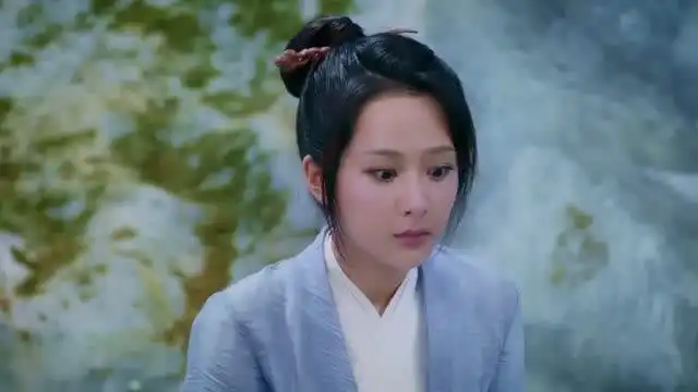 爆笑为了防止海棠芳主看到旭凤,锦觅竟一脚把旭凤踹下去
