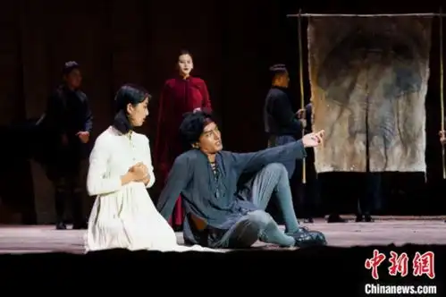 话剧哈姆雷特藏汉双语版拉萨上演
