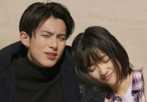 王鹤棣回应球场爆粗口,声称裁判摧毁他三年坚持,网友晒证据打脸
