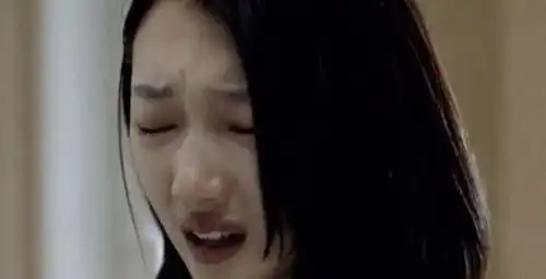 女演员哭戏水平大比拼,刘亦菲仙女落泪楚楚动人,周冬雨最真实