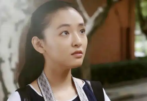 现在不仅女演员装嫩,就连男演员也开始了吗