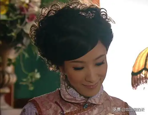 名媛望族她谋生,亦谋爱,康子君的凤凰涅槃之路
