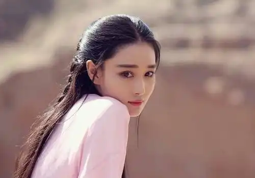 媚骨天成的6位女星,温碧霞郭珍霓不算啥,柳岩才是真的媚