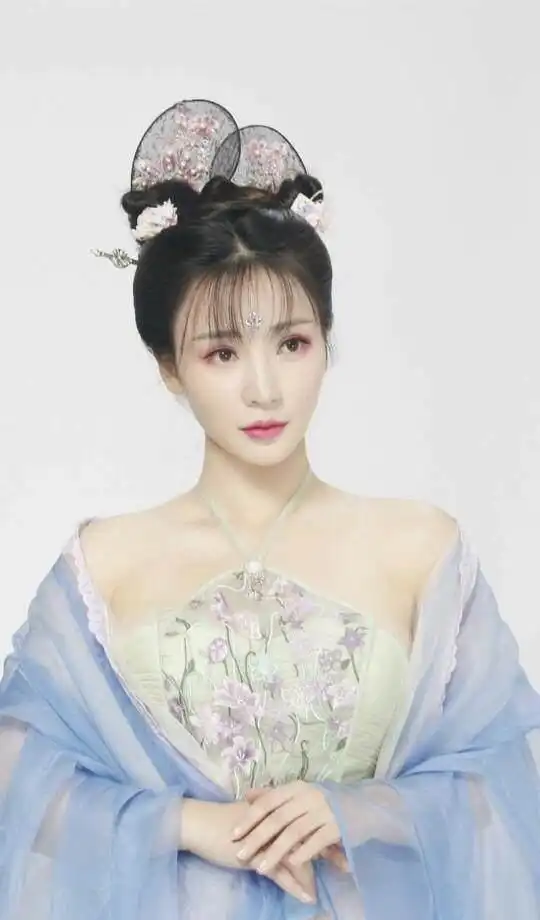 柳岩出演前江南头牌花魁,网友看到剧照之后纷纷表示认可