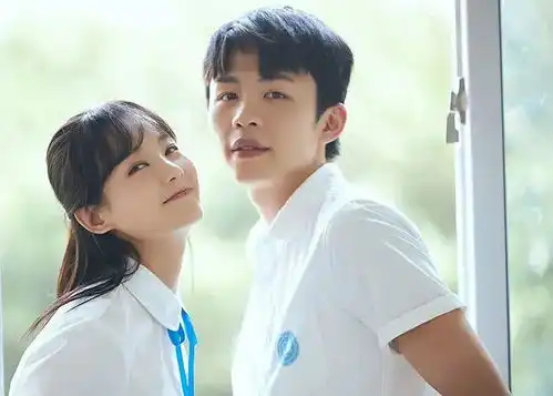 李一桐新片上映首日力压八佰狂揽2.5亿票房令人意外