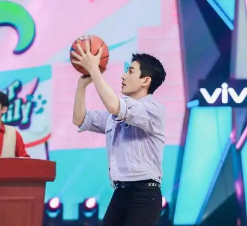 朱一龙再登快乐大本营,亲爱的自己剧组欢乐来袭

