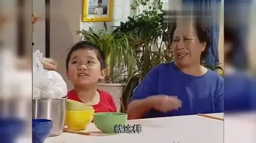 家有儿女全家人都支持姥姥学英语,不过就是没人愿意教姥姥