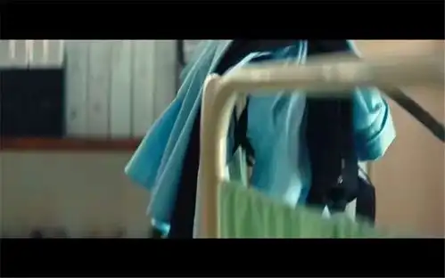 唐人街探案美女密会男友,被林默偷走衣服,熊孩子该如何管教