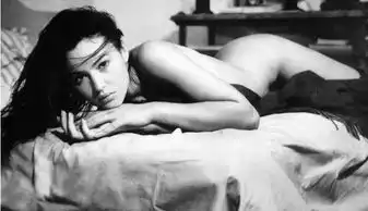 莫妮卡贝鲁奇,还记得西西里美丽传说么