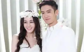 迪丽热巴的婚纱照,和很多男明星都很搭,唯独他被很多人嫌弃
