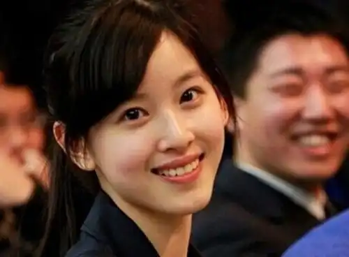 奶茶妹妹章泽天从清新到成熟妩媚的惊人蜕变史