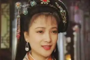 看看陈红18岁儿子,再看看何晴17岁儿子,网友做妈的颜值太重要