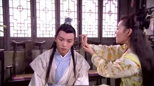 龙门镖局苗星仁生无可恋,自己一个脑袋,上面全是针