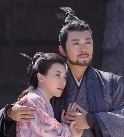 一个四拒琼瑶,一个为爱牺牲,沈浪朱七七19年后再度恩爱合体