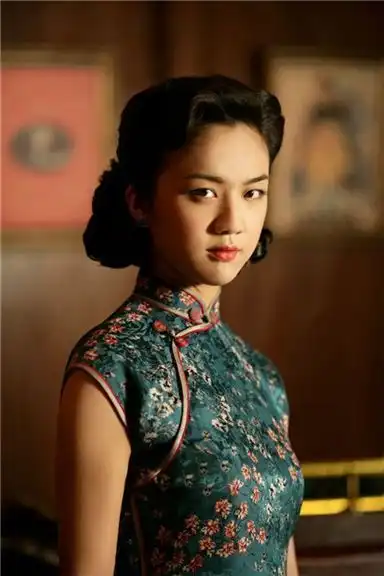 上海女人的旗袍情节经典与永恒
