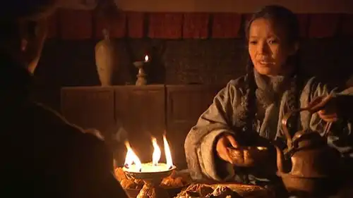 如果黄蓉能平安无事,郭靖就答应娶蒙古公主,母亲非常欣慰
