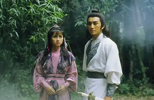 他是tvb的师奶杀手,不戴眼镜心狠手辣,戴上眼镜秒变男神