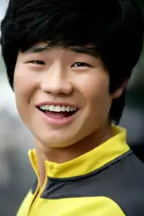 小兵张嘎扮艺妓旧照被翻出网友大呼雷人