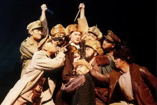 智取威虎山后,杨子荣半月内便死去,是遭遇不幸还是太过自信所致