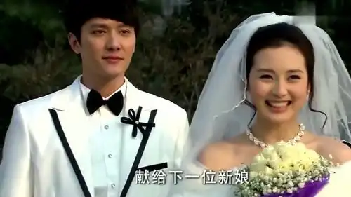 影视佳期如梦冯绍峰大婚扔捧花,赵丽颖争先抢后想要,场面太逗了
