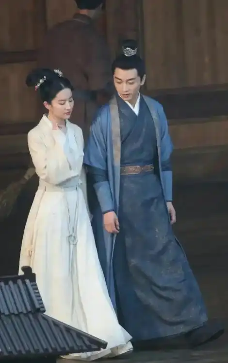 梦华录爆红后,刘亦菲盘活南烟斋笔录,杀青5年狂删13集还能播吗