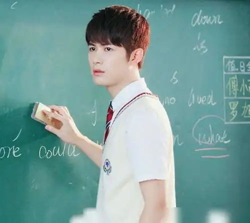 继母要陈学冬养她和儿子,陈学冬冷漠凭什么没责任也没义务