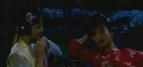 红楼梦里品中秋除了吃月饼赏月,中秋竟还有这么多民俗礼仪
