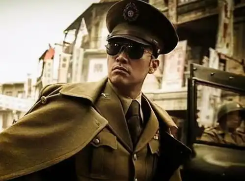 17岁少女卷入黑道纷争,惨遭几个流氓轮奸后,被一神秘男人带走
