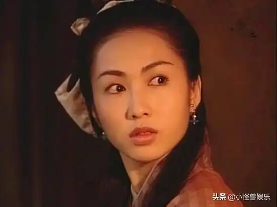 刘亦菲扮村姑太高贵,热巴扮村姑太精致,只有李沁扮村姑最像
