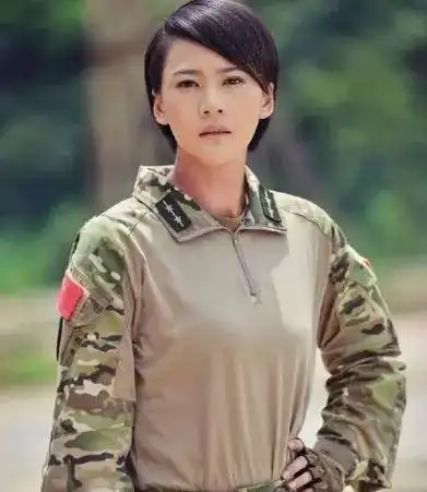 特种兵之火凤凰5年后,程愫离婚,万茜走红,甘露美过范冰冰
