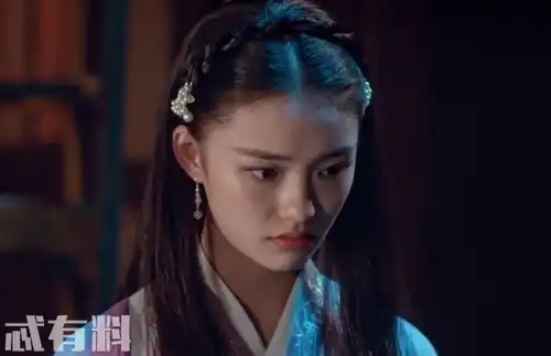 斗破苍穹萧炎成为迦南新生在学院学习斗技遭到韩枫的恶意欺负
