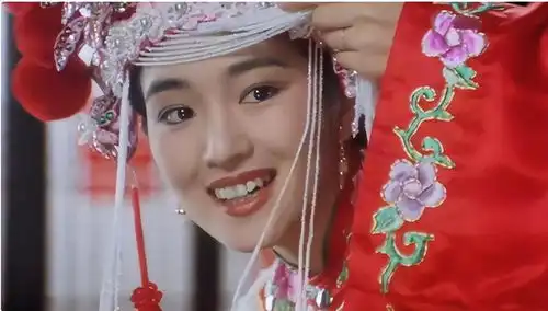 傍导演嫁老外,出道37年,手撕金马,她凭什么被称超级影后