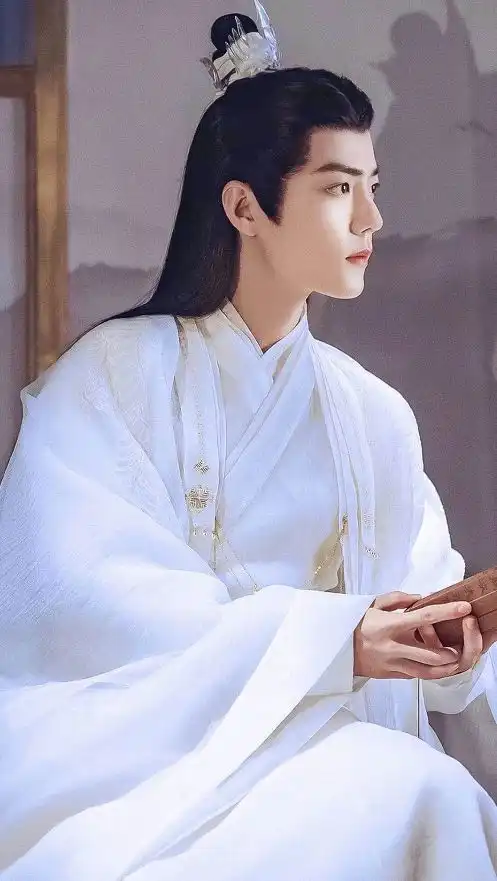 玉骨遥期待已久大神官肖战就要见面了,剧中女二像是闹着玩的
