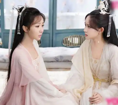 沉香如屑定妆照曝光,杨紫成毅穿婚服,配角的颜值却抢镜了
