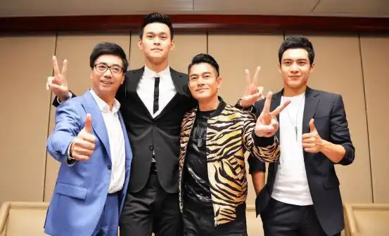 娱乐圈著名的8对老夫少妻,各有各的故事,最大悬殊49岁