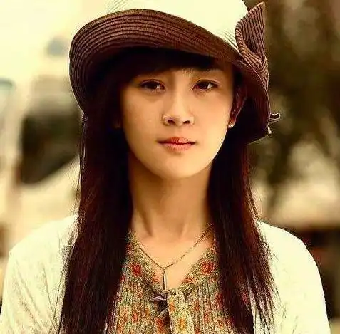 夏家三千金主演现状她承认整容,他弃20亿遗产,她远嫁韩国