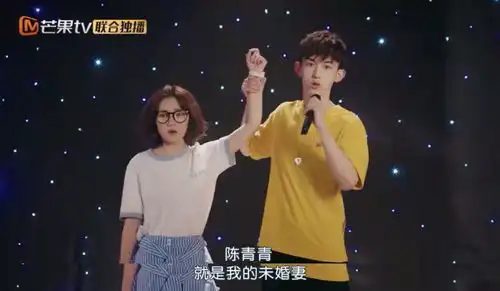 这部反套路的偶像剧不仅节奏快,男主还是个女装癖

